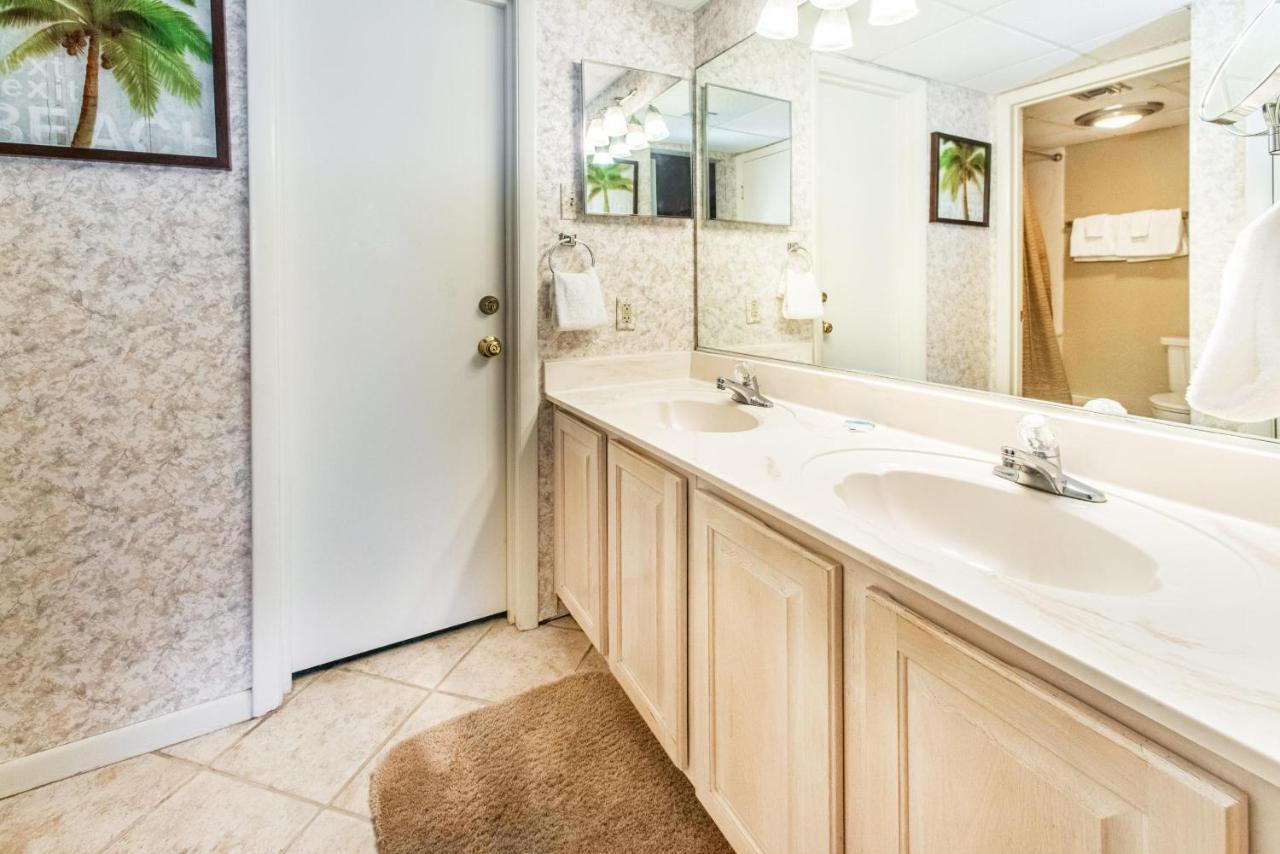 Windward 106 At Edgewater