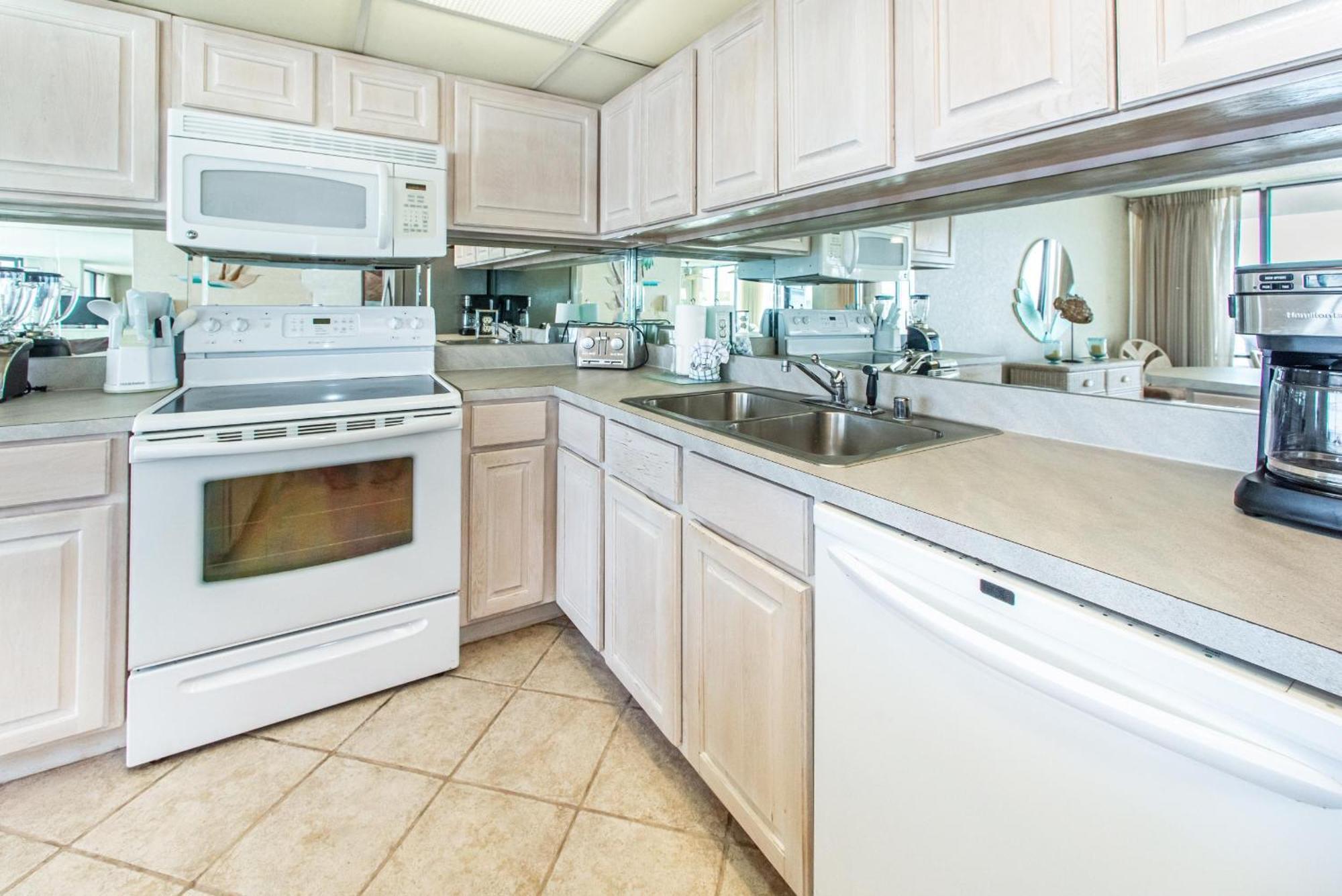 Apartment Windward 106 At Edgewater Panama City Beach