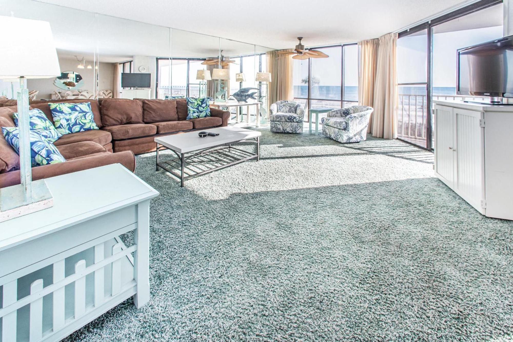Windward 106 At Edgewater